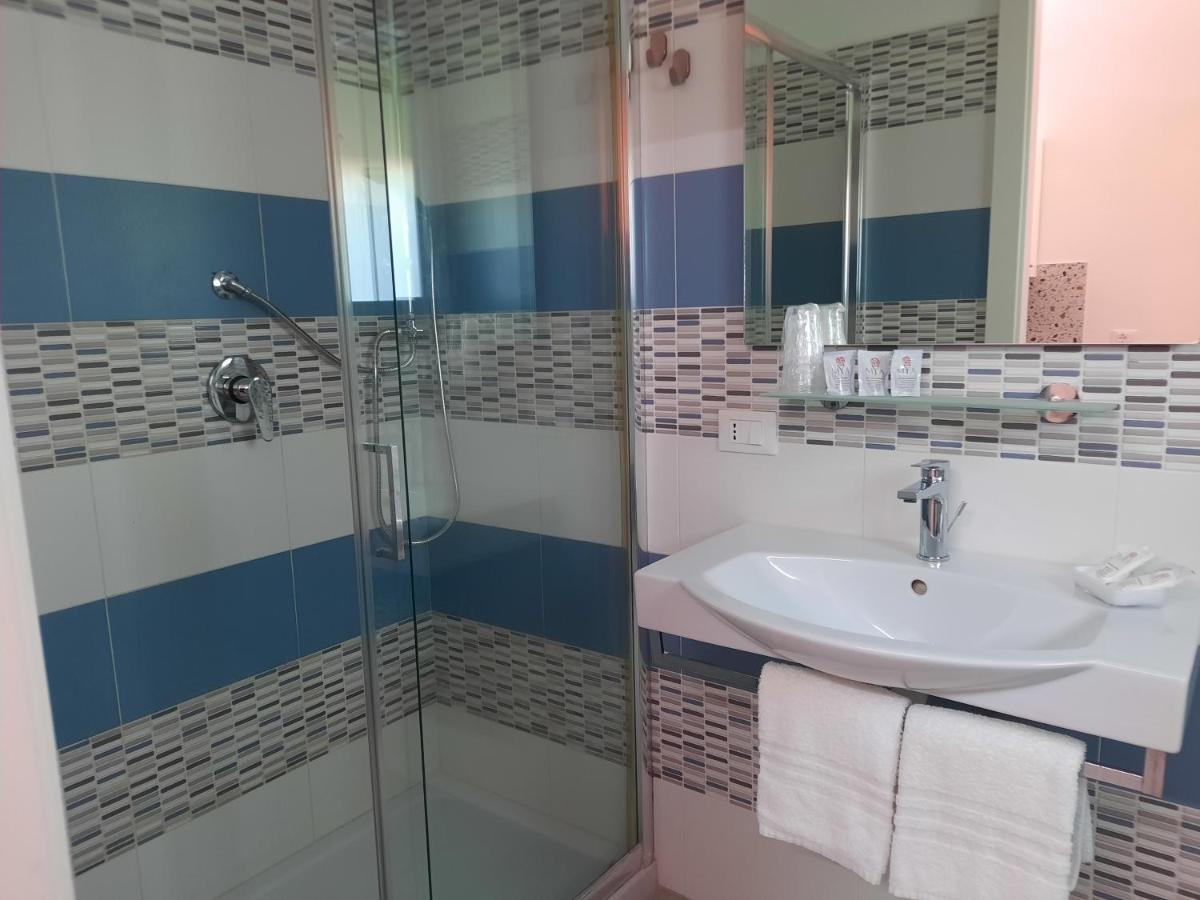 Le Isole Aparthotel
