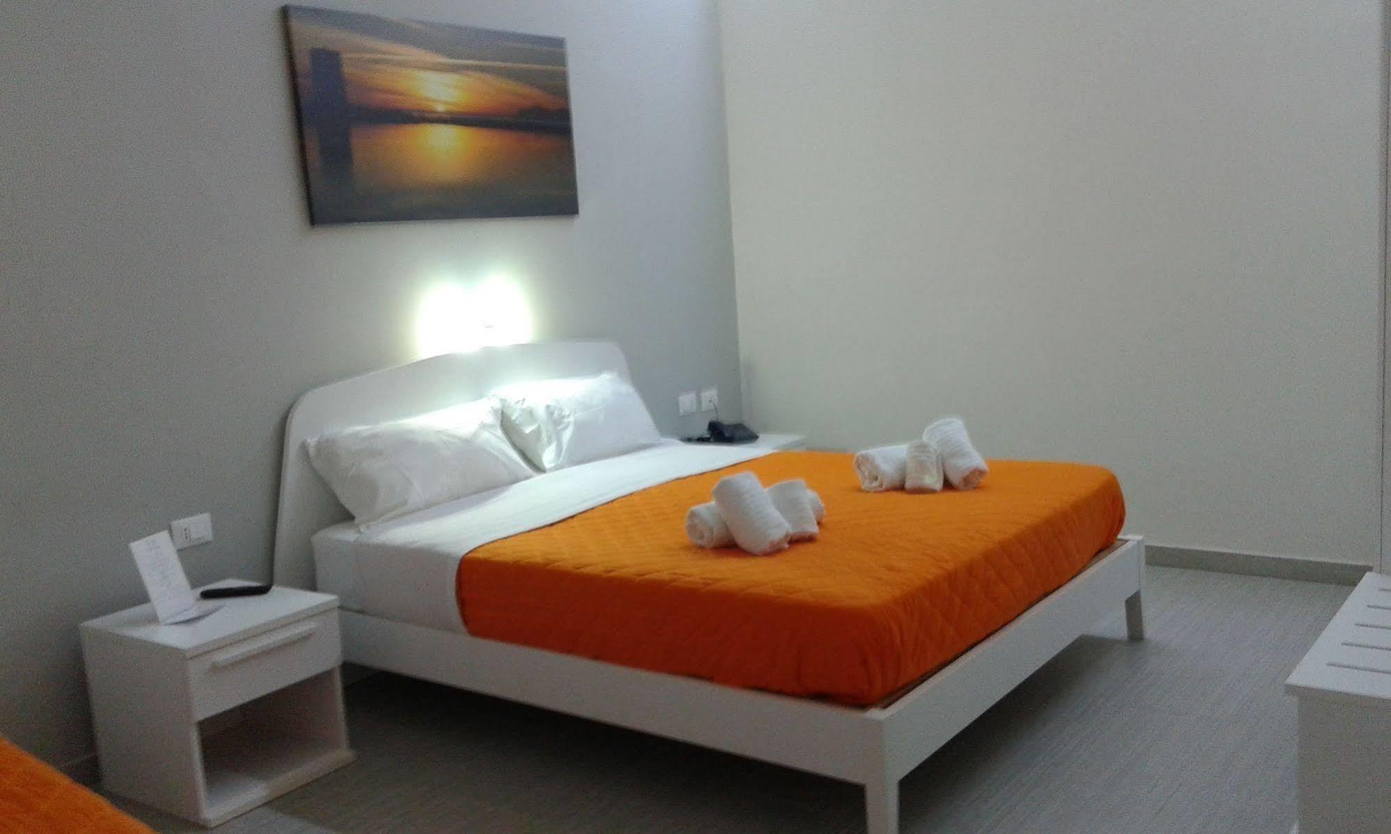 Le Isole Aparthotel *